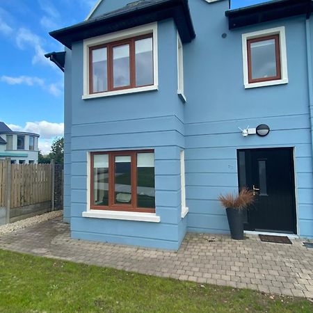 Wonderful Coastal Home In Dingle Town Bagian luar foto